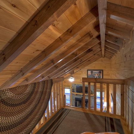Knotty Pines Pet-Friendly Gas Fireplace Plus A Firepit Cherry Log Exterior photo